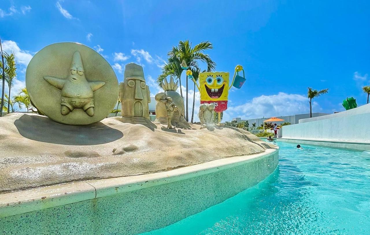 פוארטו מורלוס Nickelodeon Hotels & Resorts Riviera Maya מראה חיצוני תמונה SpongeBob Squarepants and Patrick Star at the Nickelodeon Hotel